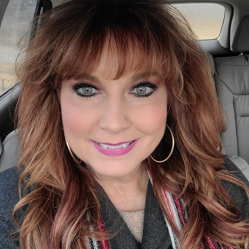 Meet your Posher, Cindy